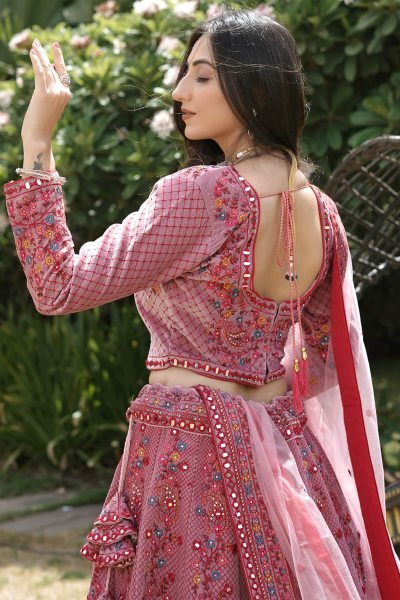 GAJRI ETHNIC LEHENGA