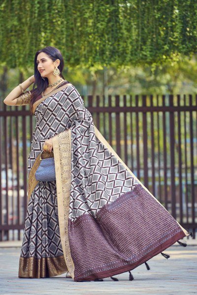 GEOMETRIC PRINT SILK SAREE SAREE