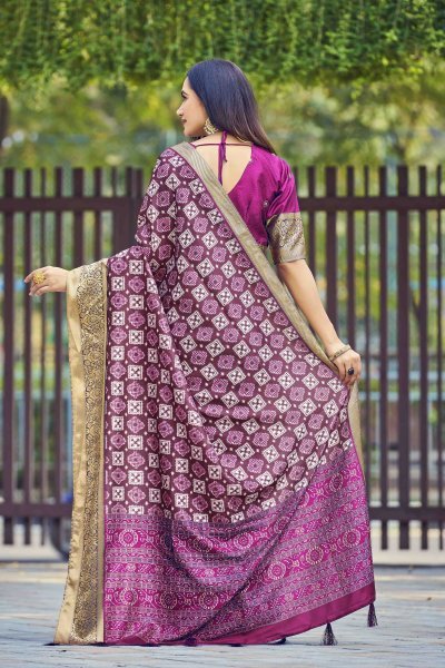 GEOMETRIC PRINT SILK SAREE SAREE