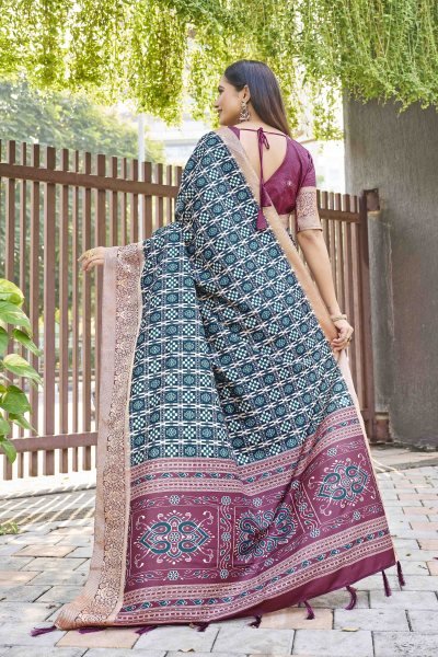 GEOMETRIC PRINT SILK SAREE SAREE