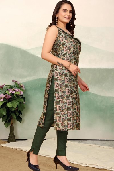 GREEN WOMEN PRINTED KURTA SET KURTA SET