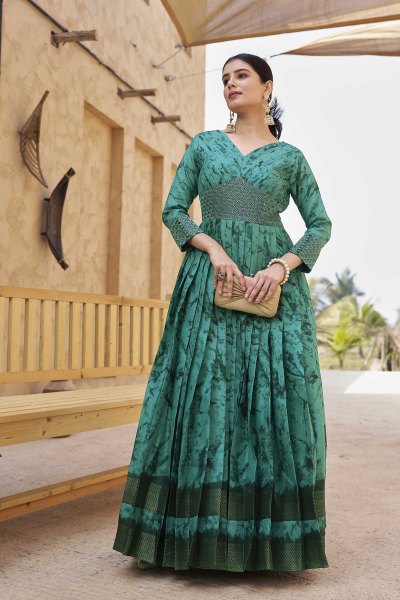 WOMEN ETHNIC GOWN GOWN