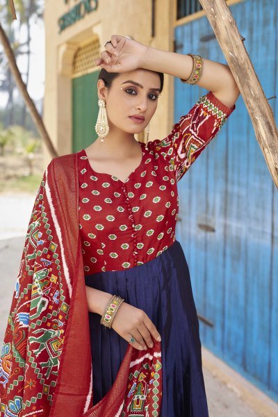 WOMEN FLAIRED GOWN WITH DUPATTA Ethnic Dresses