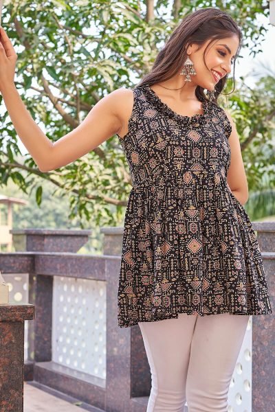 Women Geometric Printed Round Neck Tunic Tunic