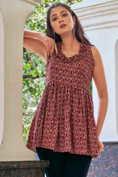 Women Printed Gathers Sleeveless Tunic Tunic